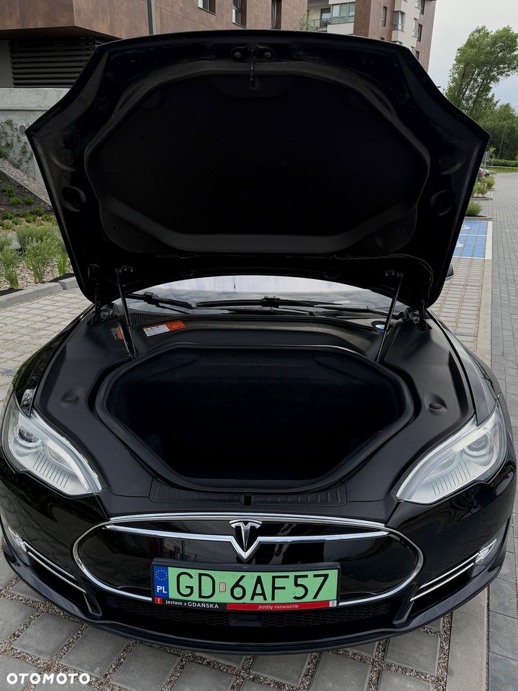 Tesla Model S 70 D - 5