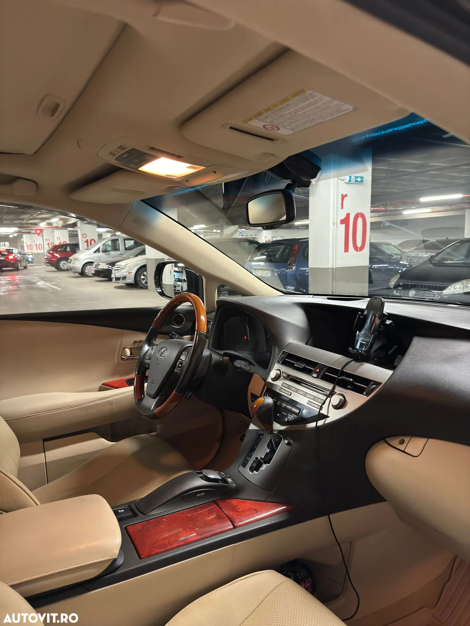 Lexus Seria RX - 8