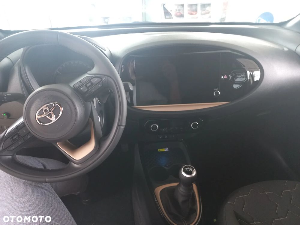 Toyota Aygo X 1.0 VVT-i Executive - 8