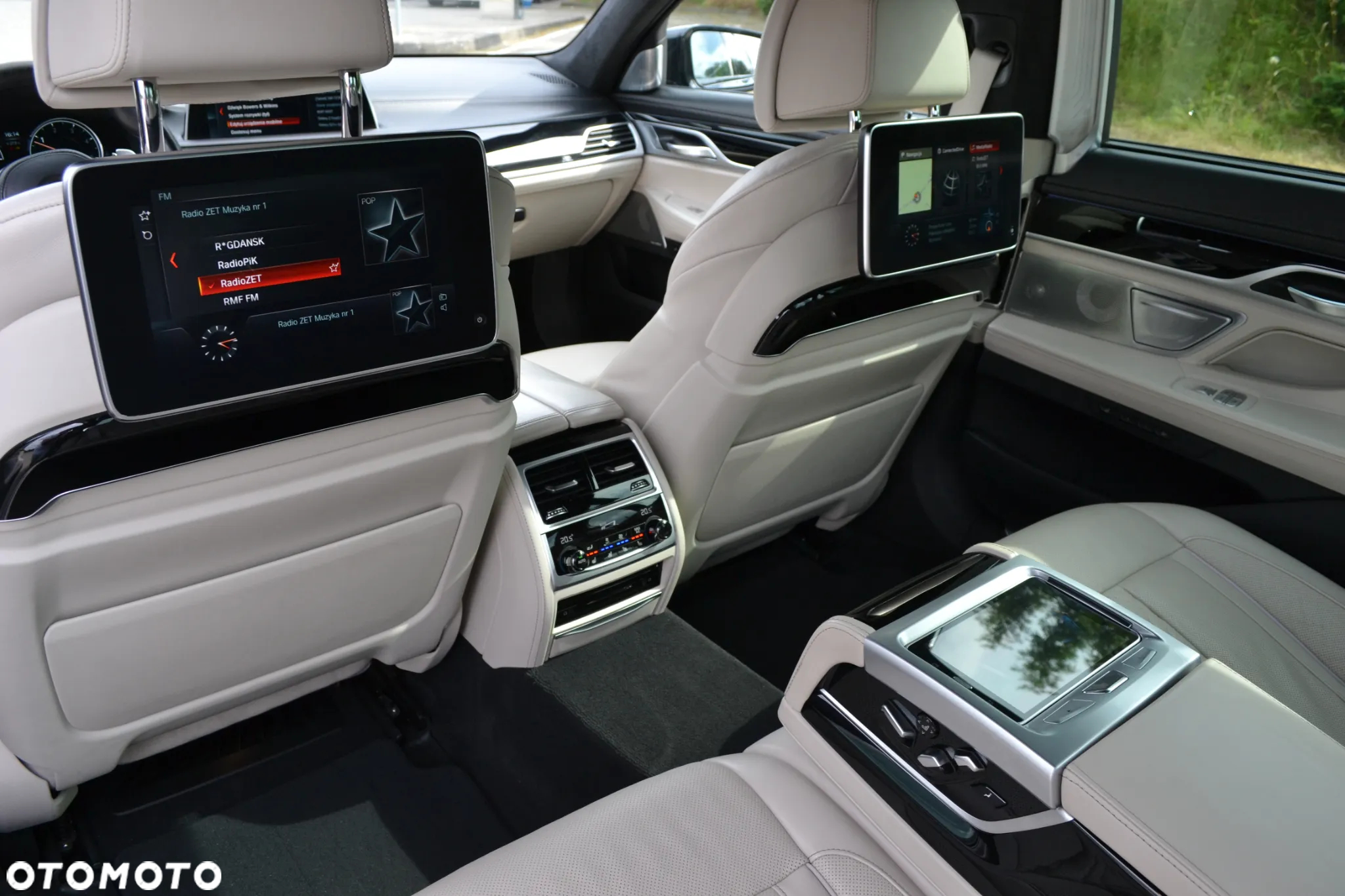 BMW Seria 7 750Ld xDrive - 13