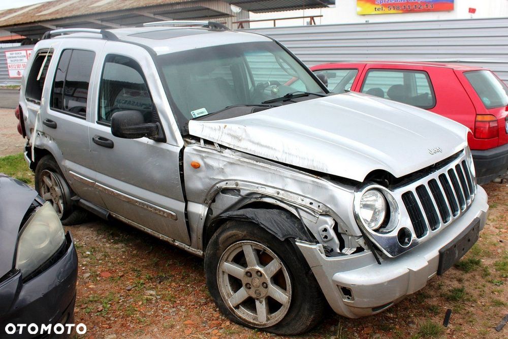 Jeep Cherokee KJ 2005 2.8CRD (MASKA, ZDERZAK, LAMPA, BŁOTNIK, DRZWI, SZYBA, FOTEL) - 2
