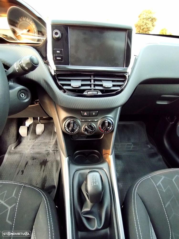 Peugeot 2008 1.6 BlueHDi Active - 10