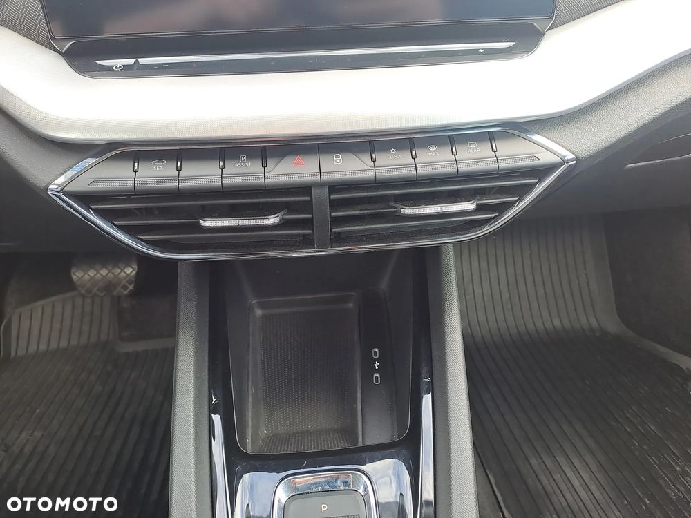 Skoda Octavia ver-1-5-tsi-e--tec-style-dsg - 28