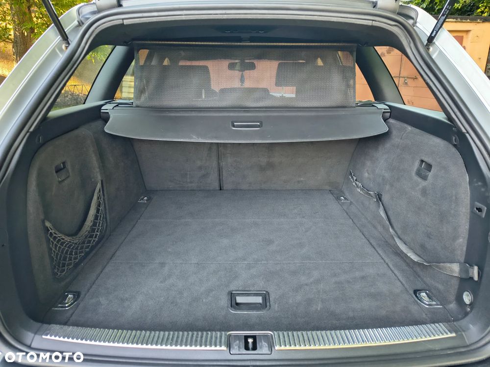 Audi A4 Avant 2.0 TDI DPF - 9