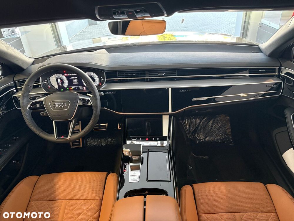 Audi A8 - 26