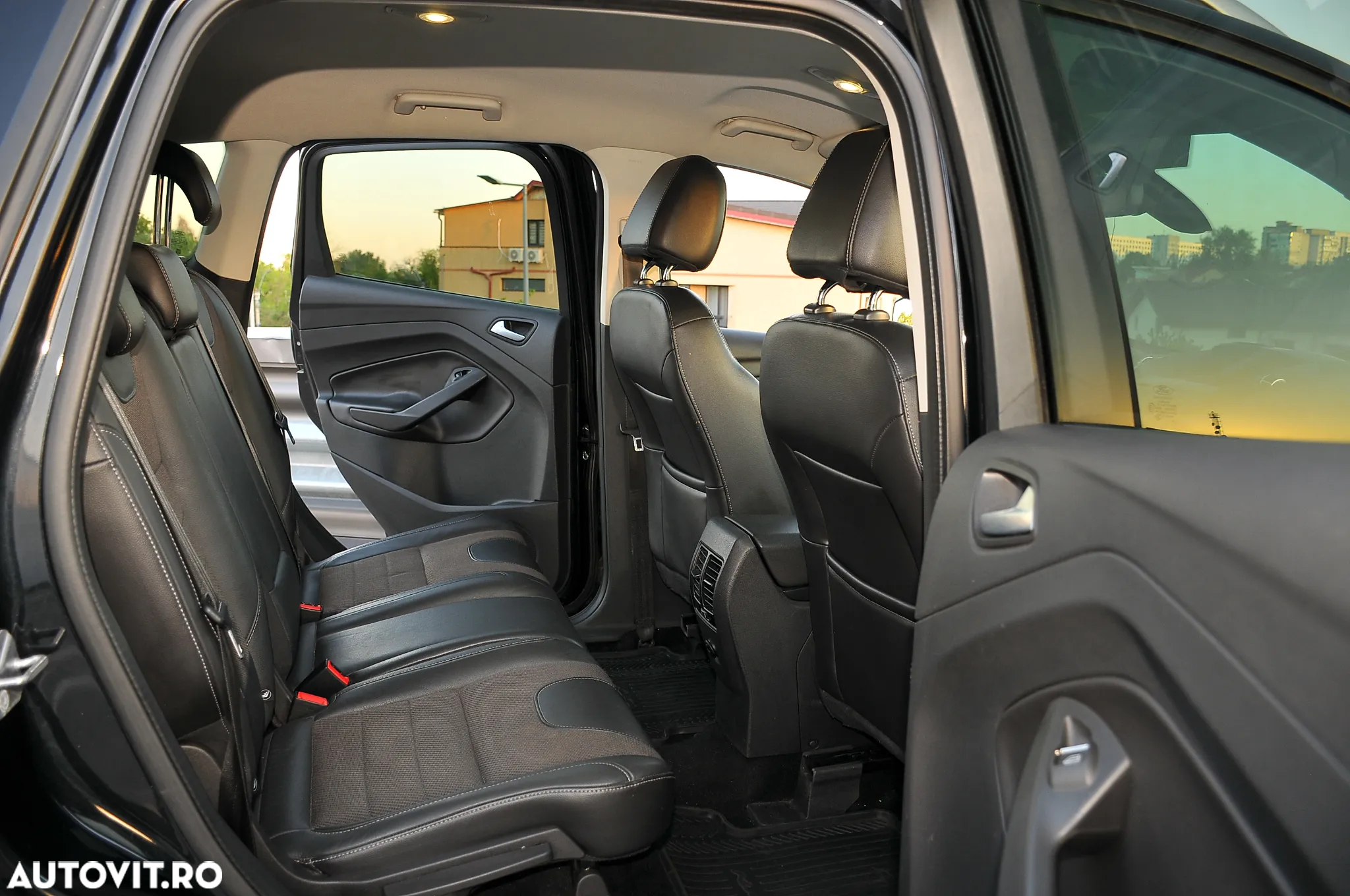 Ford Kuga 2.0 TDCi 4x4 Aut. Titanium - 13