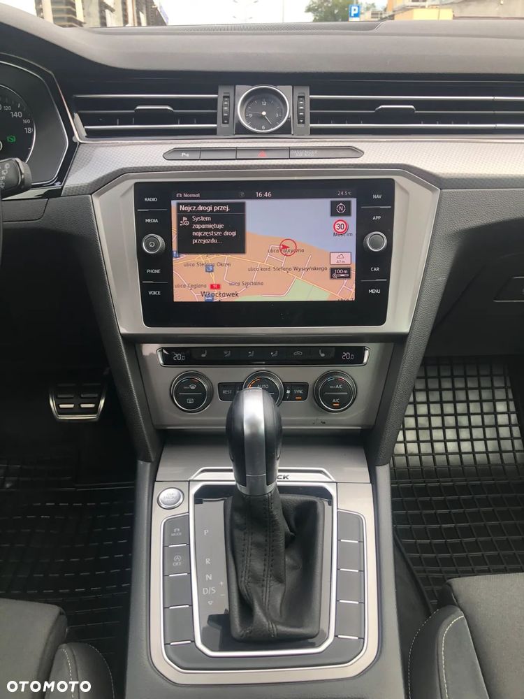 Volkswagen Passat Alltrack - 28