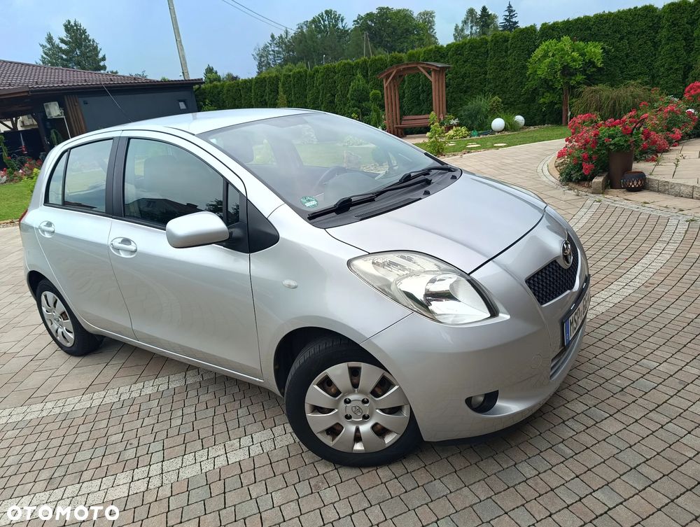 Toyota Yaris 1.0 VVT-i - 7