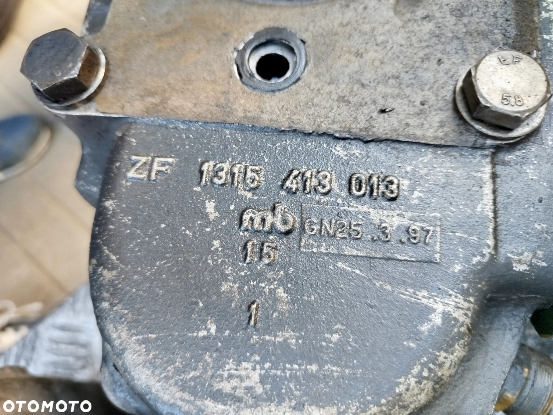 PRZYSTAWKA ODBIORU MOCY DAF XF 106 - 4