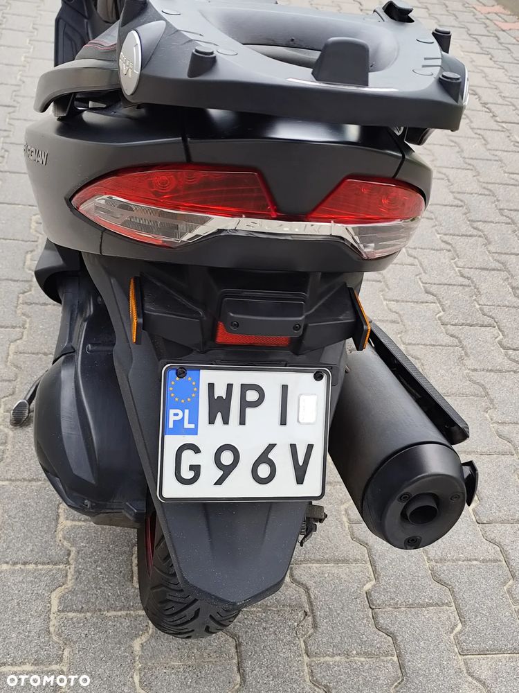 Suzuki Burgman - 13