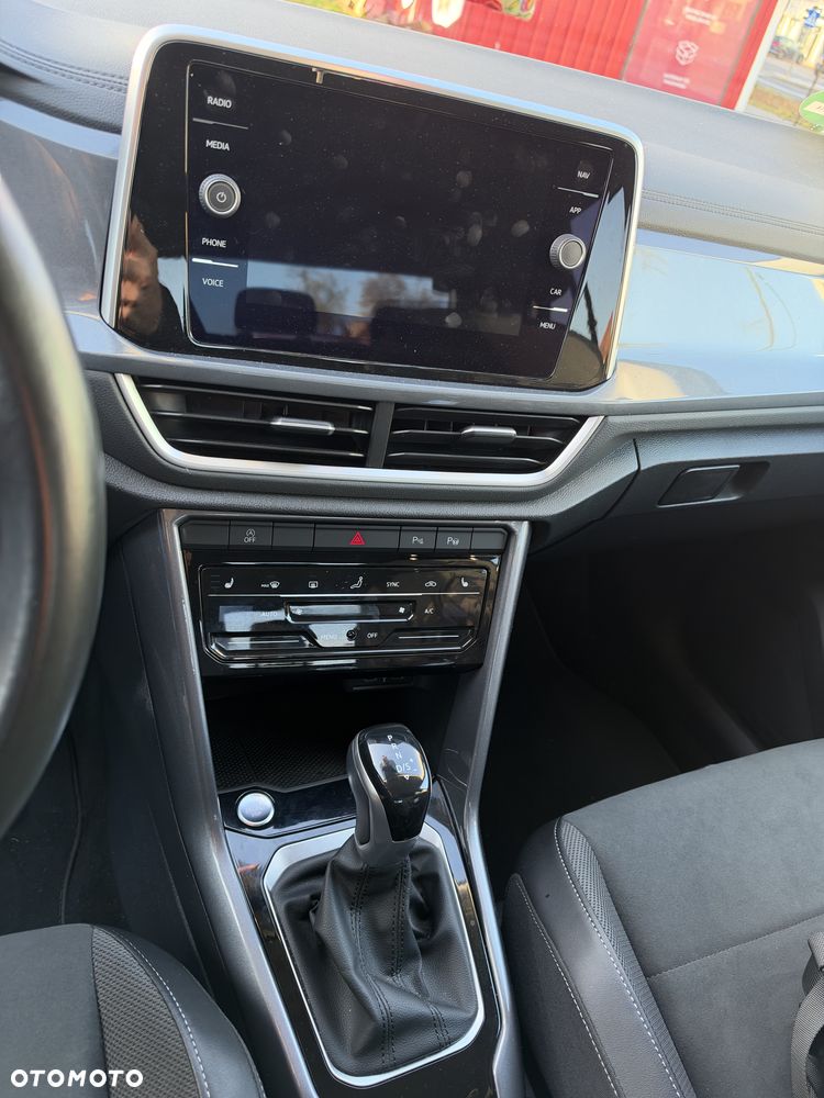 Volkswagen T-Roc - 8