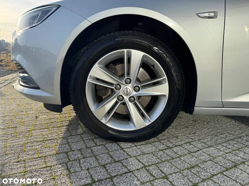 Opel Insignia - 11
