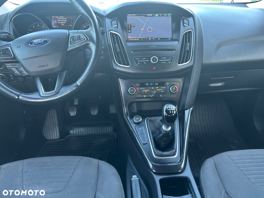 Ford Focus 1.5 EcoBoost Titanium ASS - 8