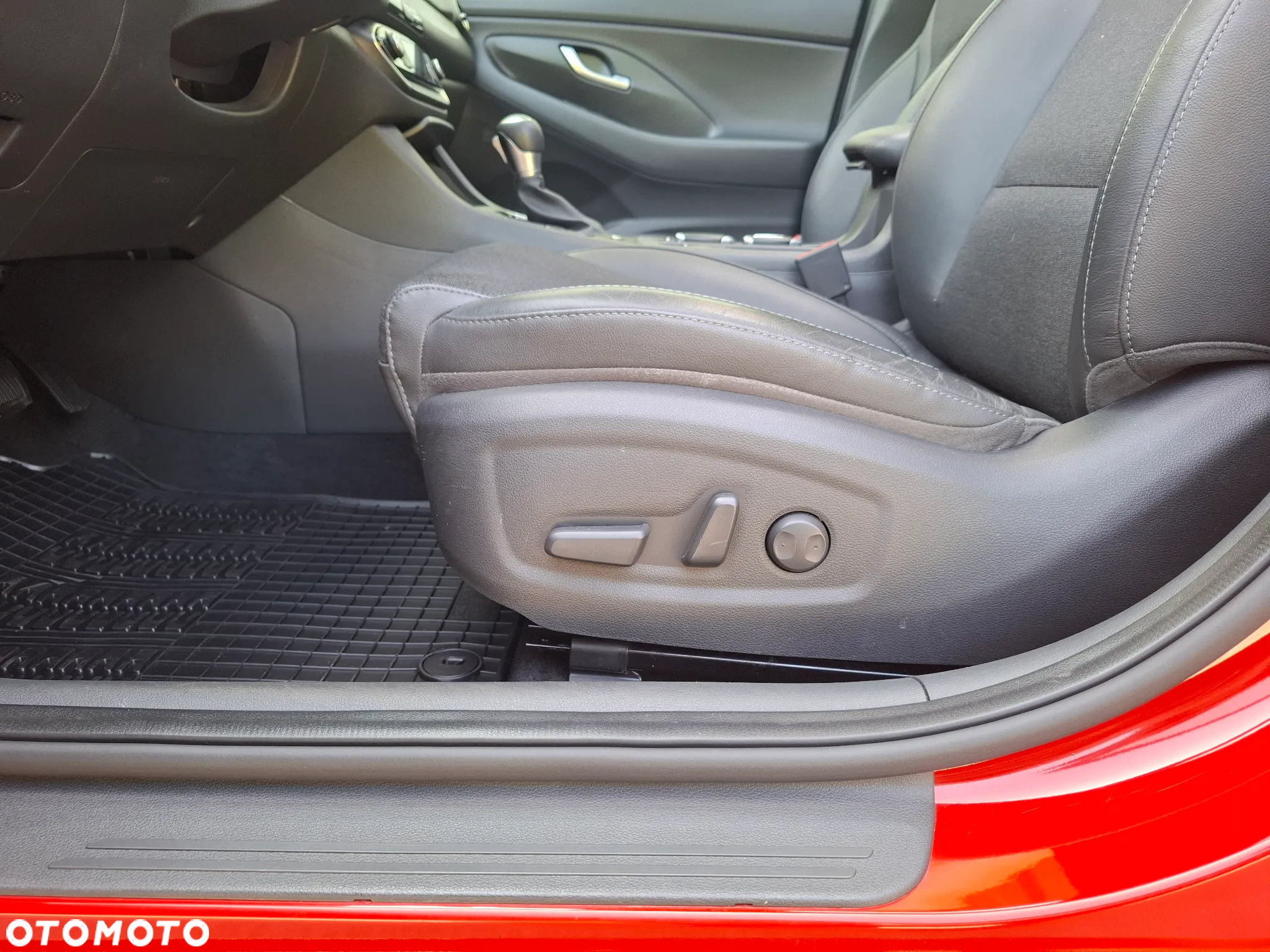 Hyundai i30 1.5 T-GDI 48V-Hybrid DCT Intro - 16