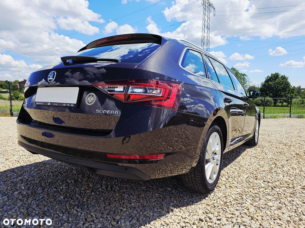 Skoda Superb 2.0 TDI DSG Ambition - 5
