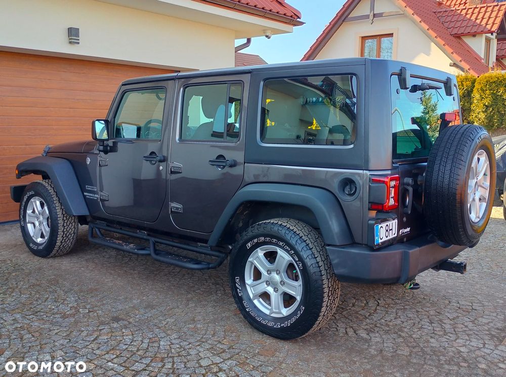 Jeep Wrangler Unlimited 3.6 Automatik X - 4