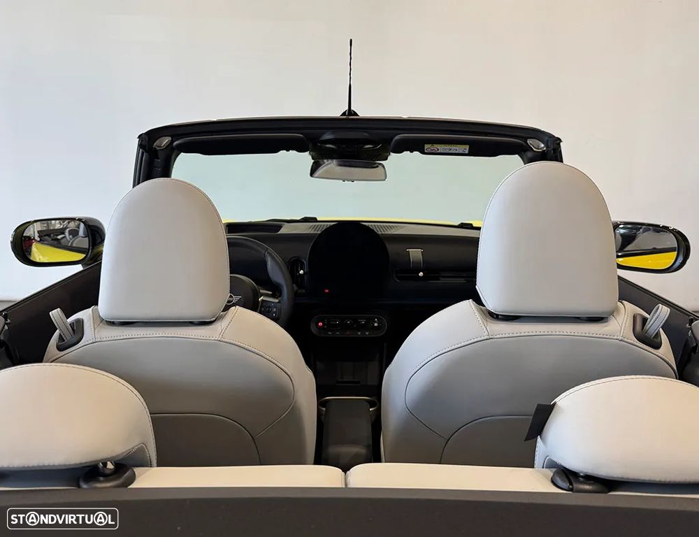 MINI Cabrio Cooper S Classic M - 23