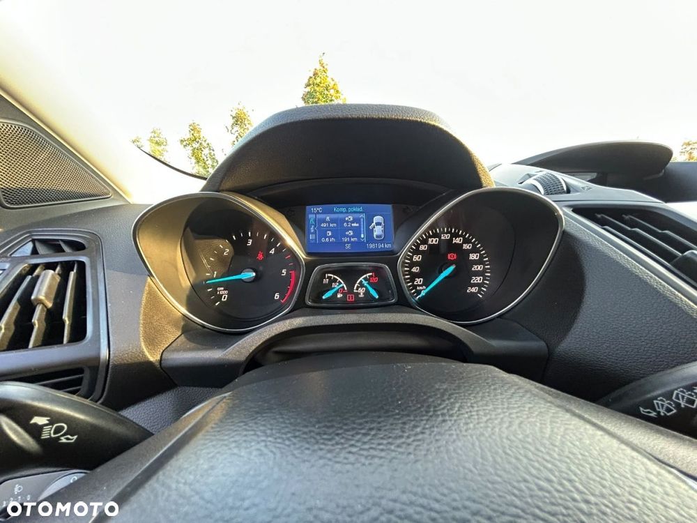 Ford Kuga - 17