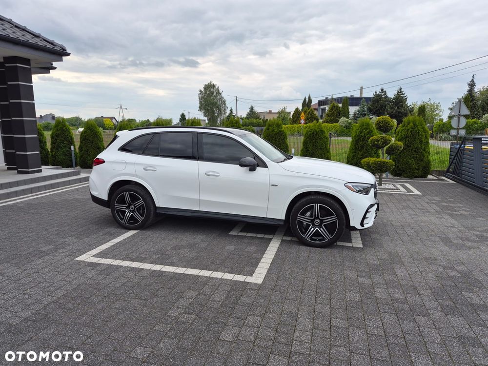 Mercedes-Benz GLC - 4