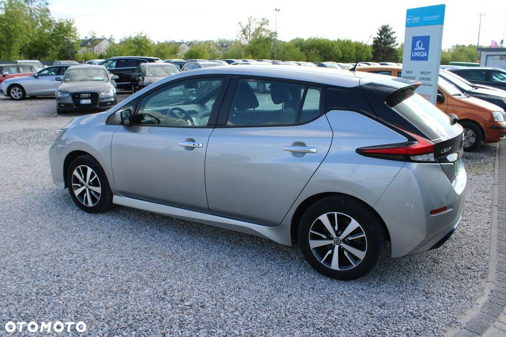 Nissan Leaf - 11