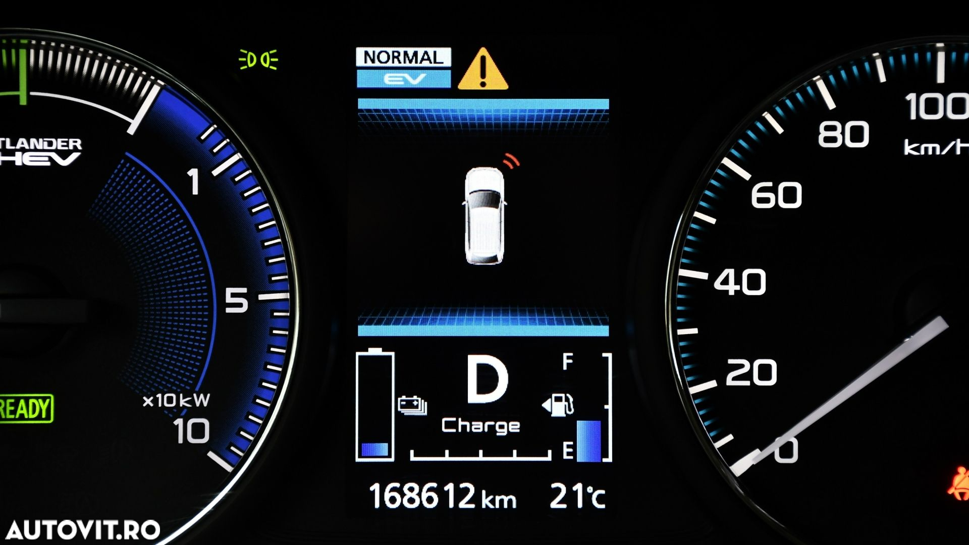 Mitsubishi Outlander PHEV 2.4 L 4X4 Intense - 25