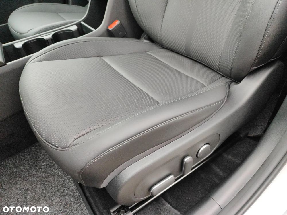 Hyundai Kona 1.6 T-GDI Platinum 4WD DCT - 11