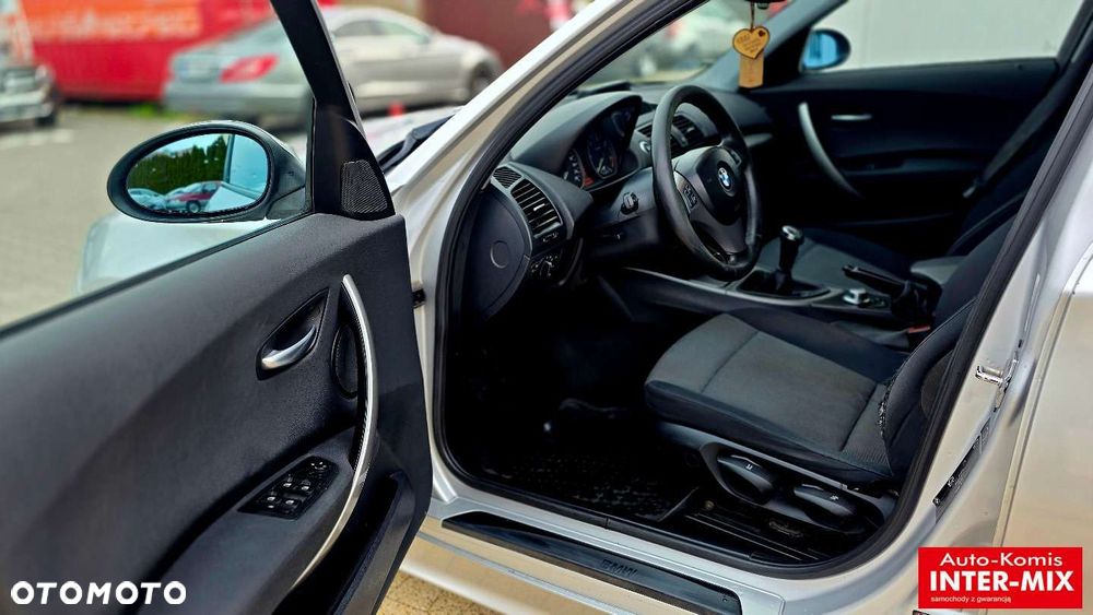 BMW Seria 1 120d - 19