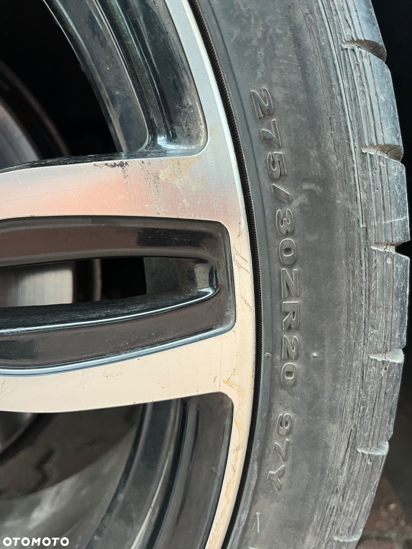 BMW Seria 6 650 i - 25