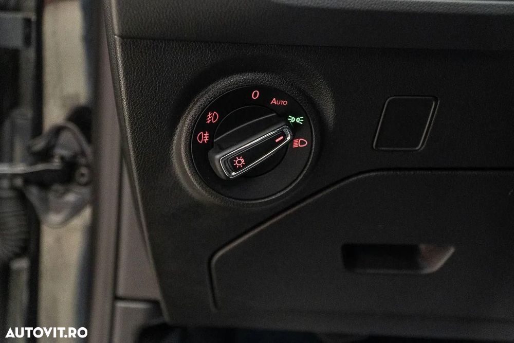 Seat Leon 2.0 TDI DPF Start&Stop DSG XCELLENCE - 19