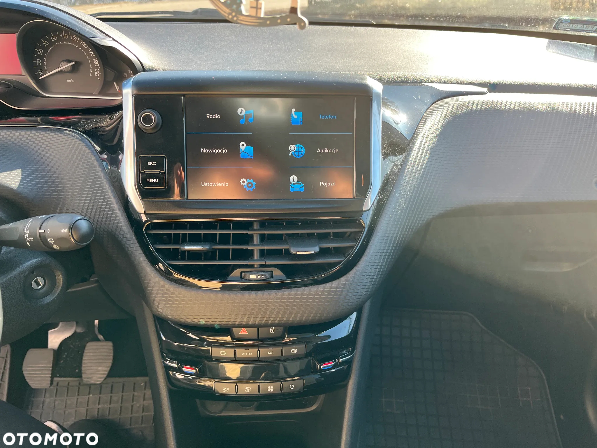 Peugeot 208 PureTech 82 Start & Stop Allure - 11