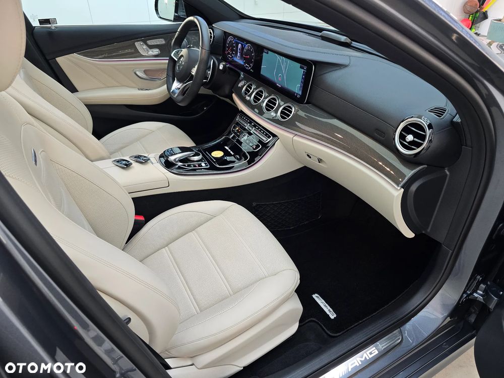Mercedes-Benz Klasa E - 37