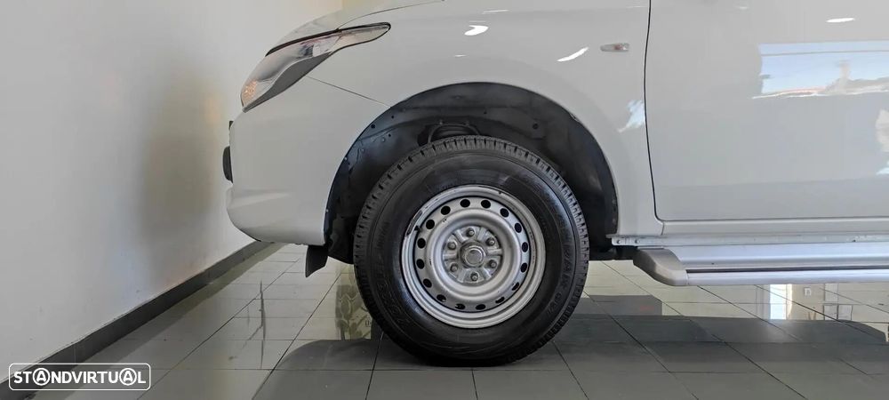 Mitsubishi L200 2.4 DI-D CD Invite 2WD - 42