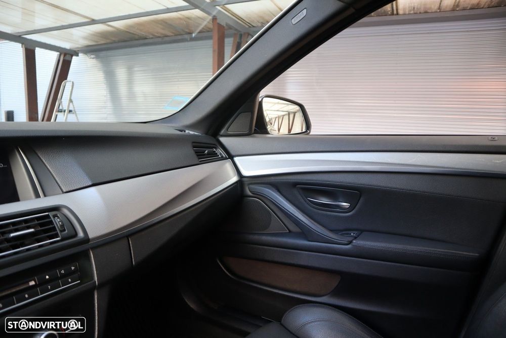 BMW 525 d Pack M Auto - 41