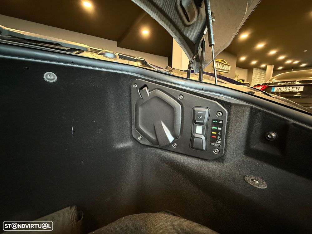 Lamborghini Revuelto 6.5 V12 - 40