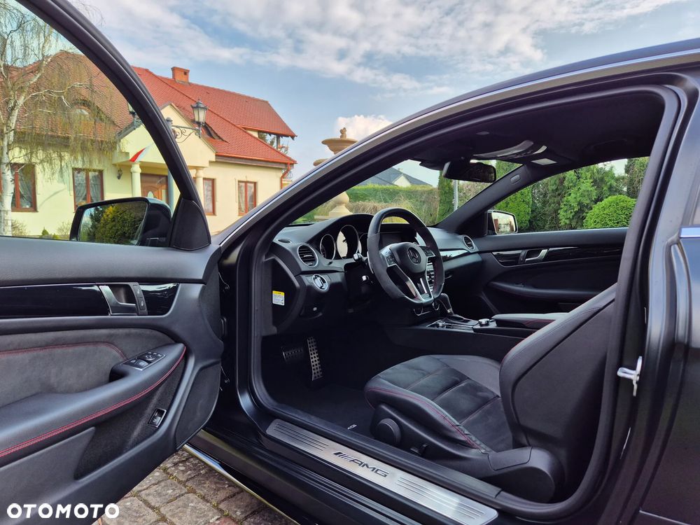 Mercedes-Benz Klasa C 63 AMG Coupe AMG SPEEDSHIFT MCT Black Series - 9