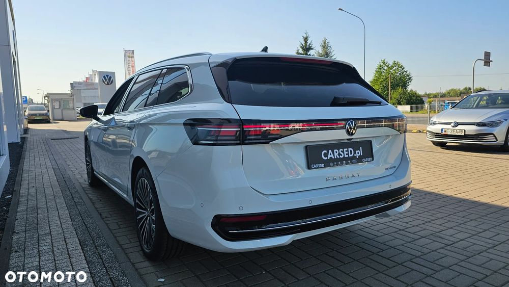 Volkswagen Passat - 8