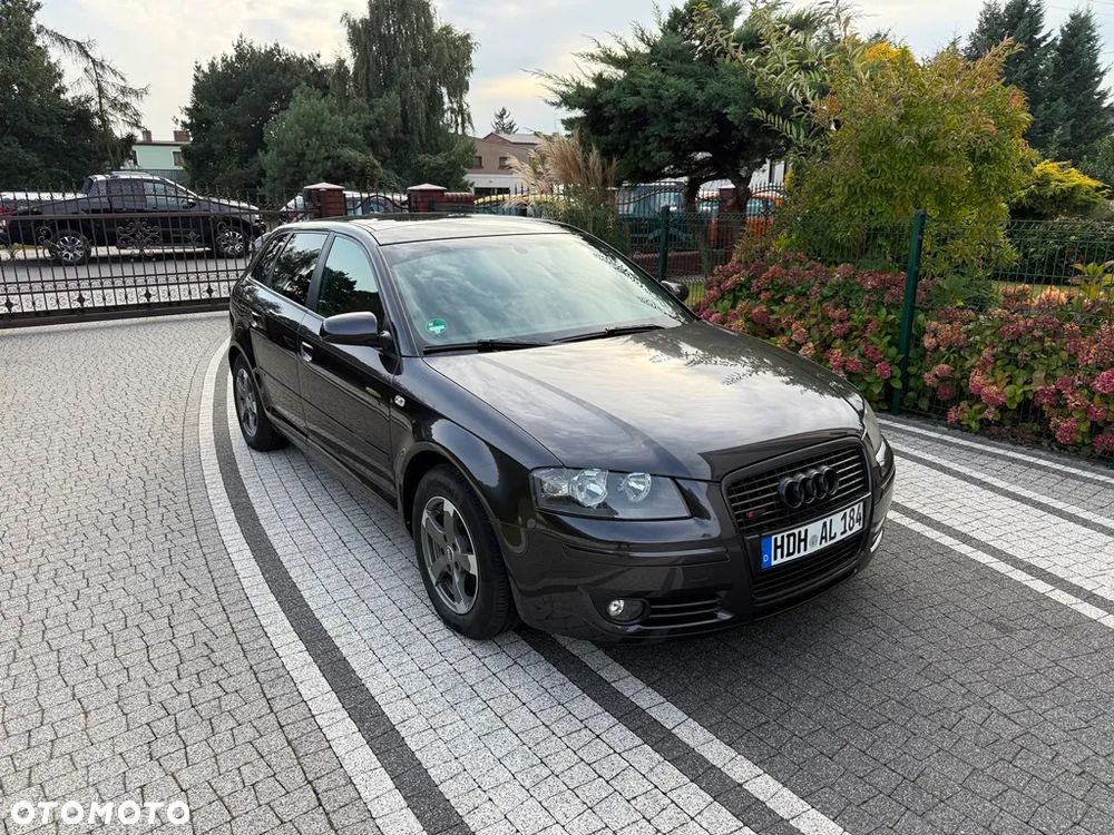 Audi A3 Sportback 2.0 FSI S line Sportpaket plus - 4