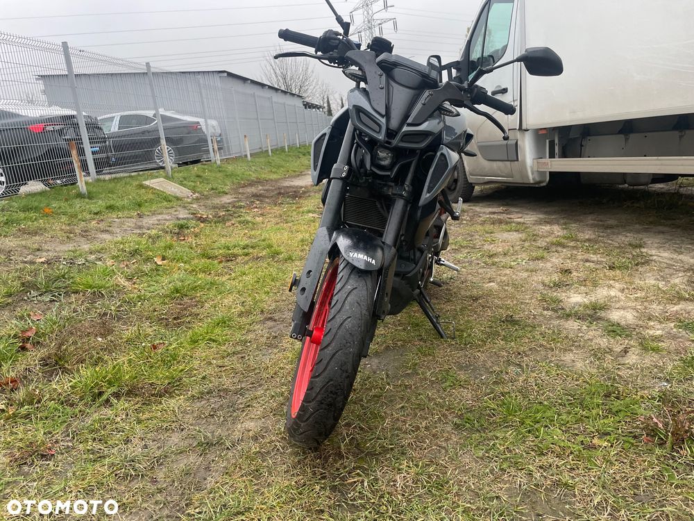 Yamaha MT - 2