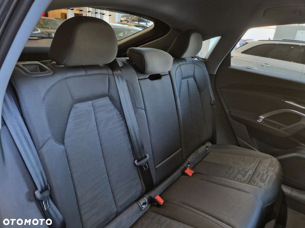 Audi Q5 Sportback - 12