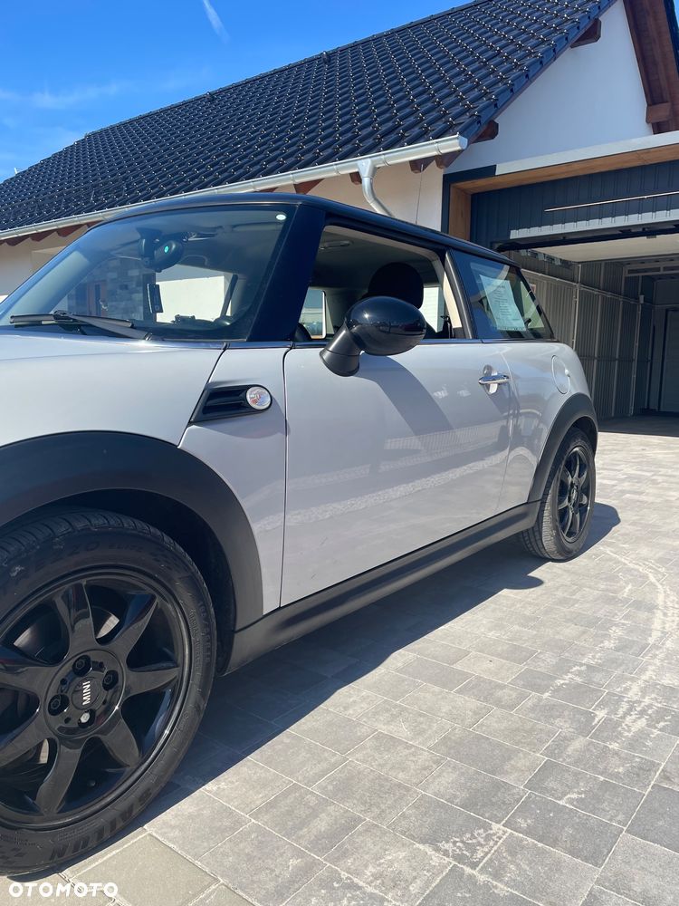 MINI Cooper Baker Street - 1