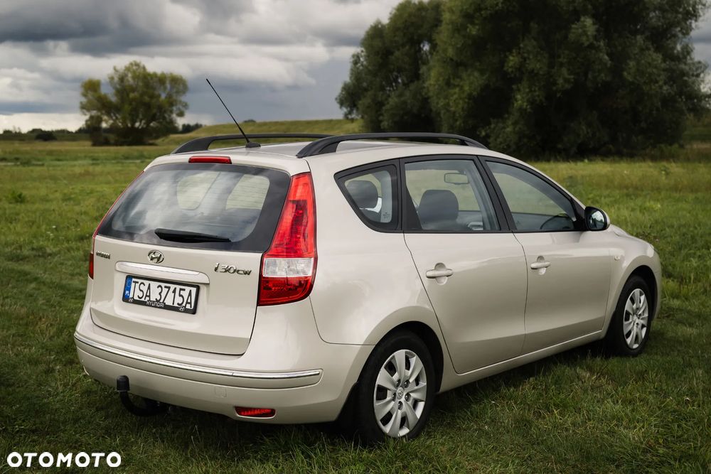 Hyundai i30 1.6 Comfort - 4