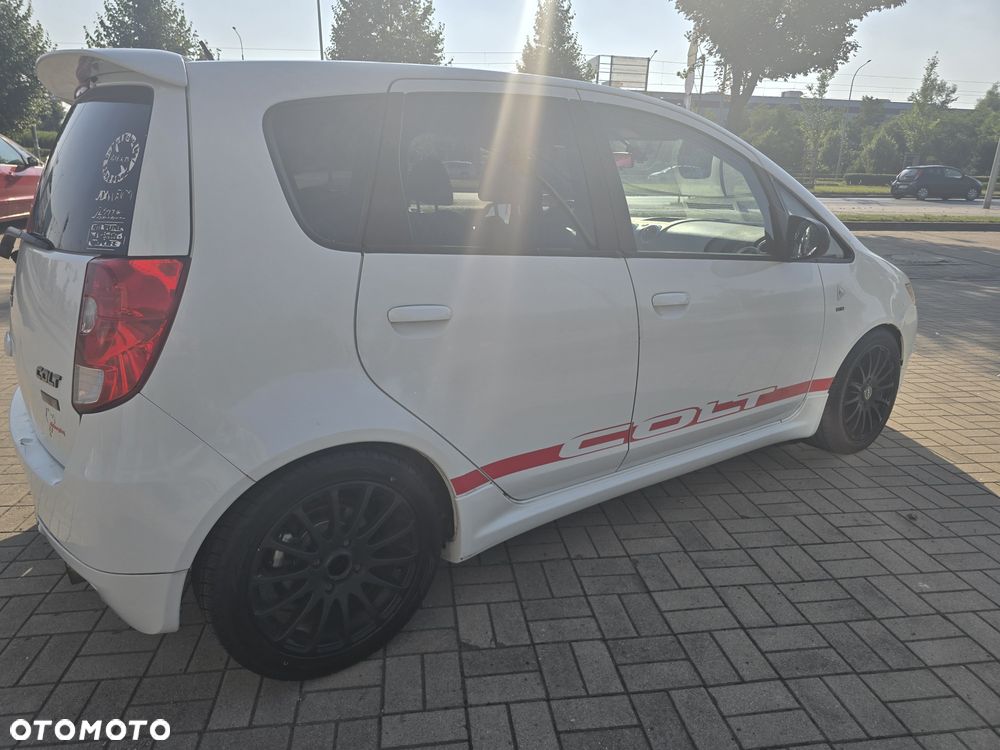 Mitsubishi Colt - 5