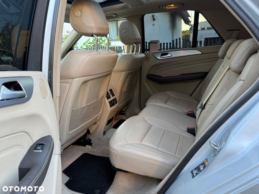 Mercedes-Benz ML 350 BlueTEC 4MATIC 7G-TRONIC - 11