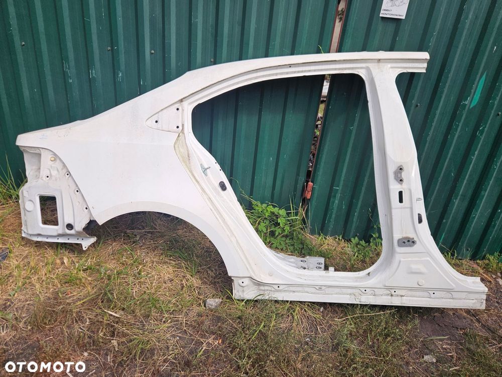 toyota corolla e21 19-25 sedan błotnik prawy tył próg - 1