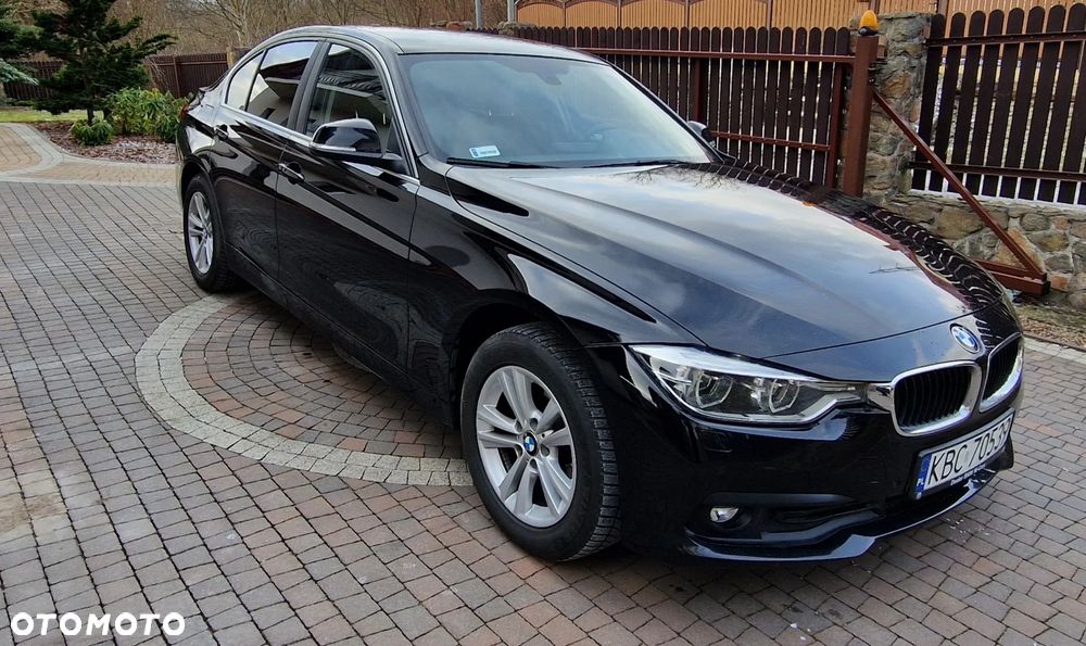BMW Seria 3 318d xDrive - 1