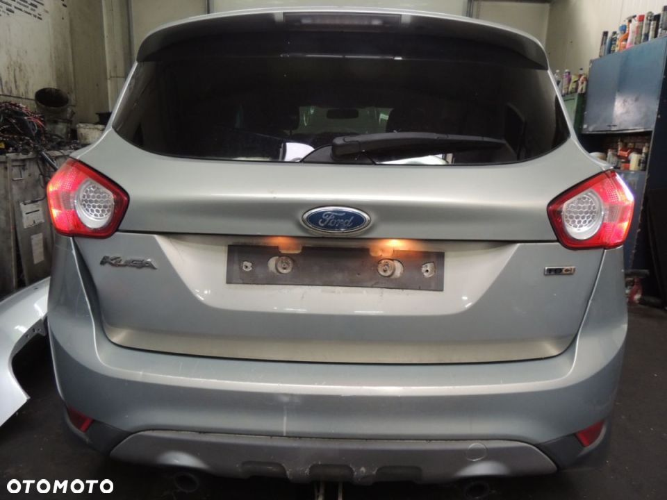 Lampa z klapy bagażnika  FORD Kuga I '09 - 1