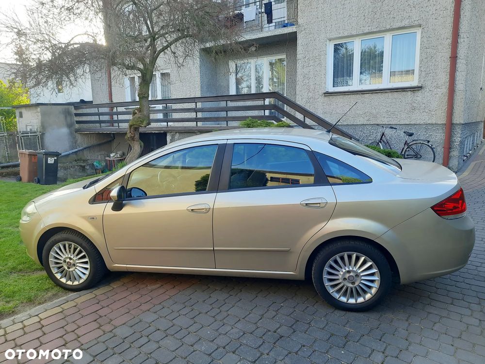 Fiat Linea 1.4 Fresh - 10