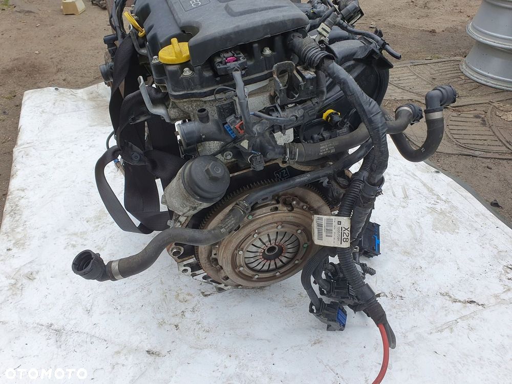 silnik Opel Corsa ADAM 1.2 B12XER - 4