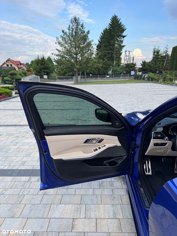 BMW Seria 3 M340i xDrive - 11