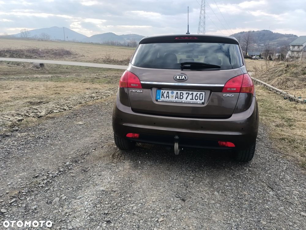 Kia Venga - 4
